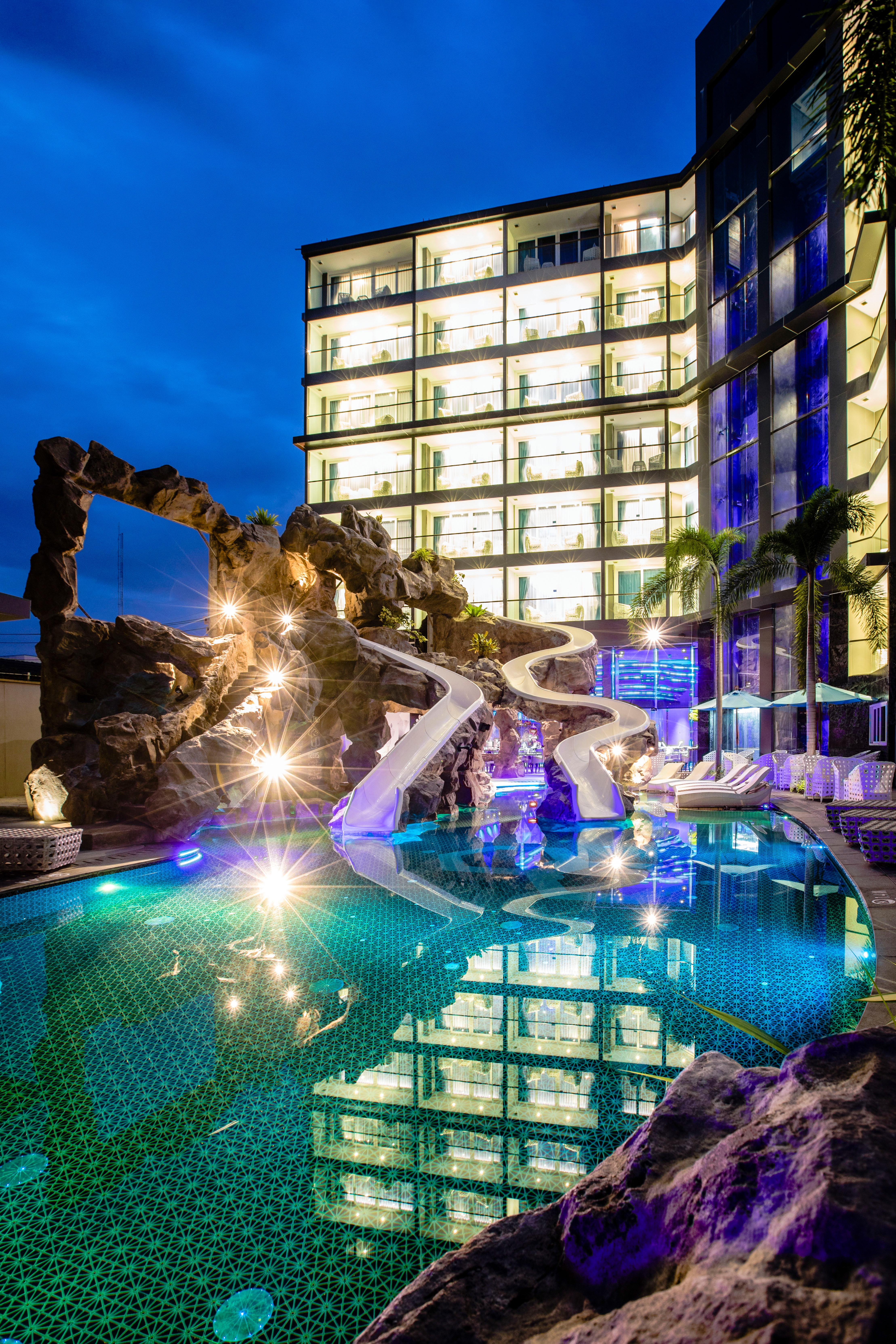 Azure Hotel Pattaja Kültér fotó