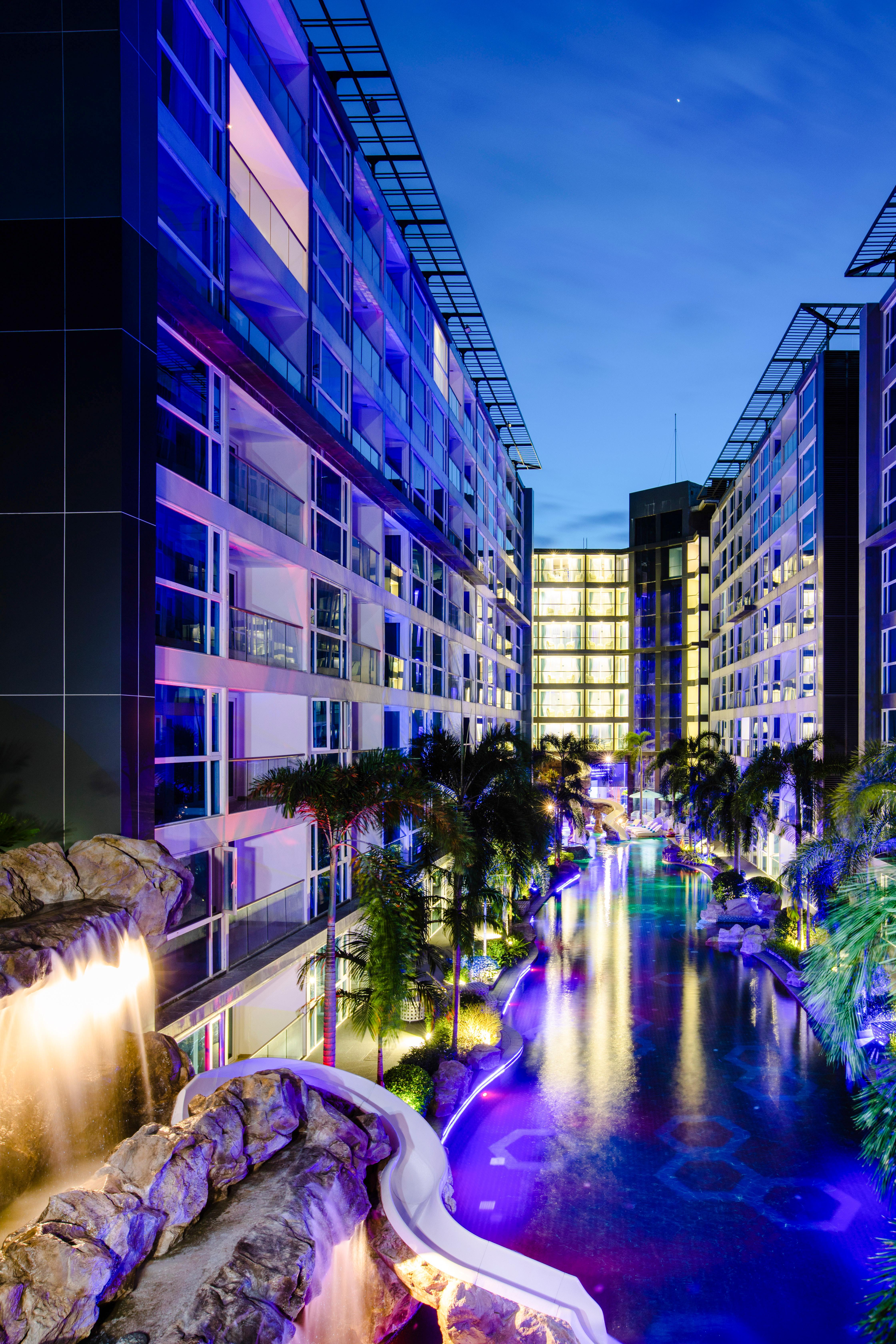 Azure Hotel Pattaja Kültér fotó