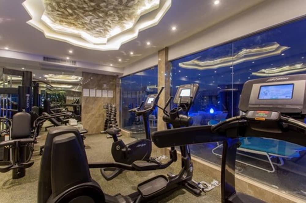 Azure Hotel Pattaja Kültér fotó