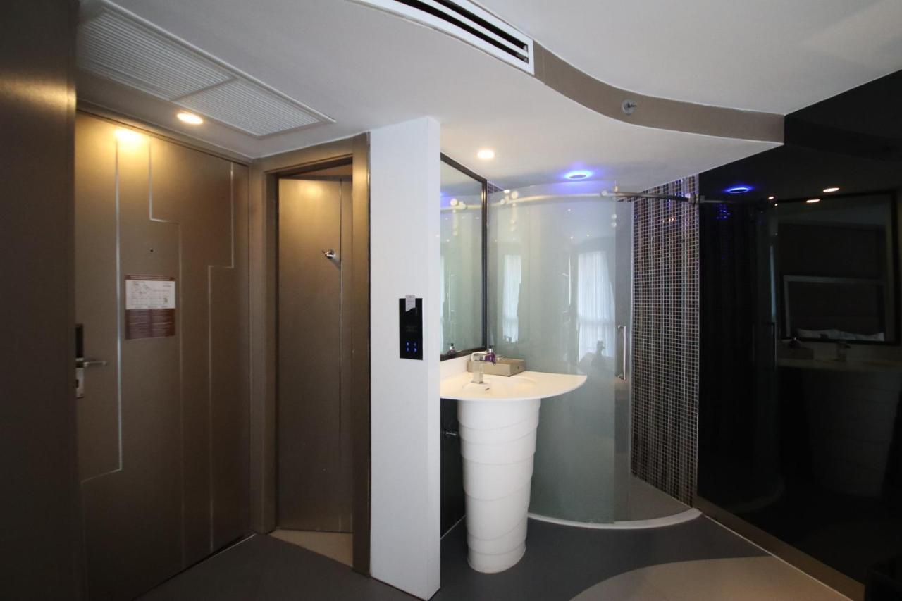 Azure Hotel Pattaja Kültér fotó