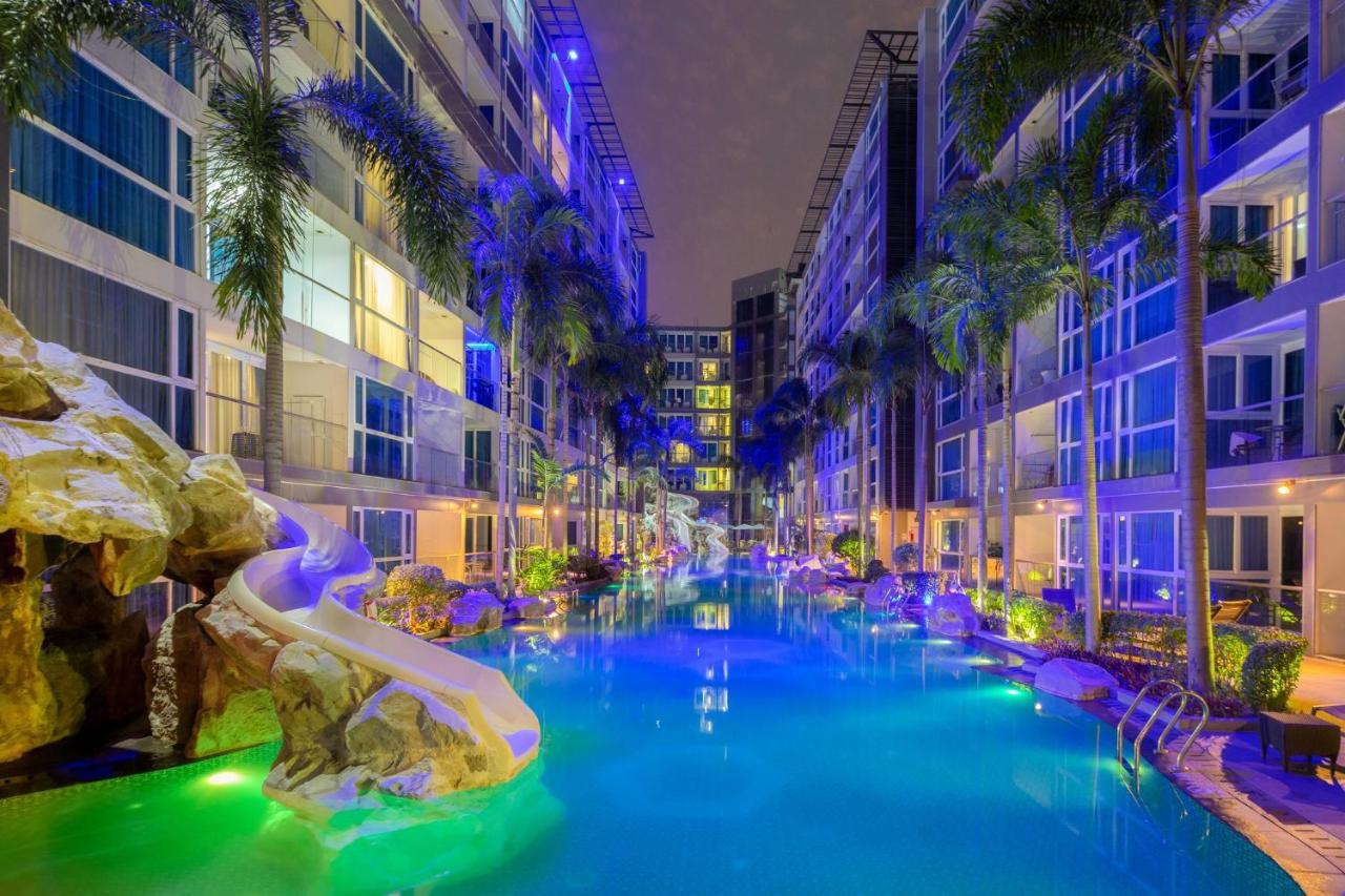 Azure Hotel Pattaja Kültér fotó