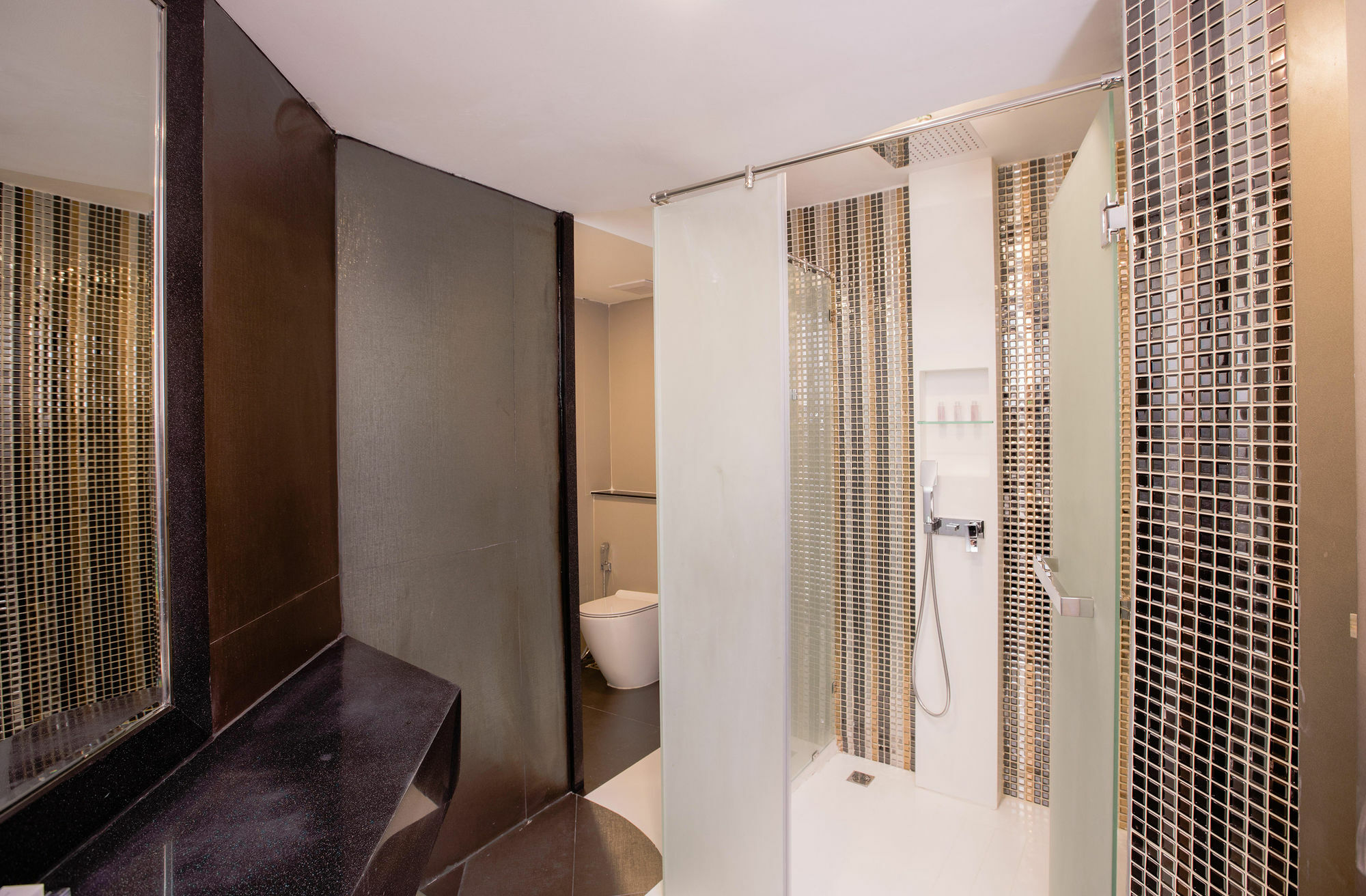 Azure Hotel Pattaja Kültér fotó